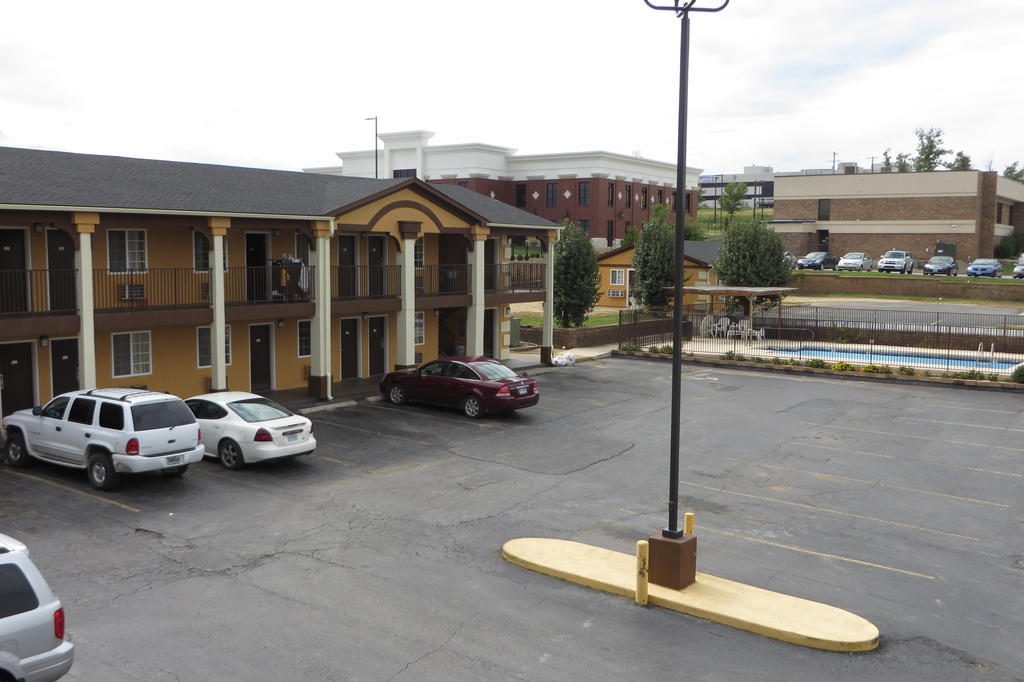 Economy Inn & Suites Joplin Esterno foto